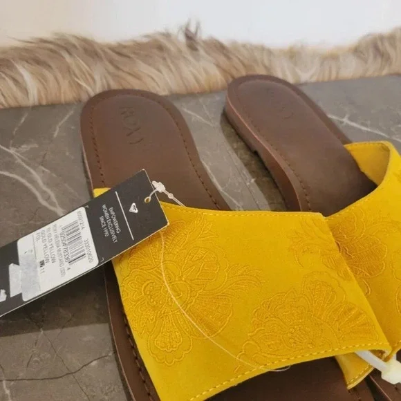 Roxy Sandals - Picture 4 of 5